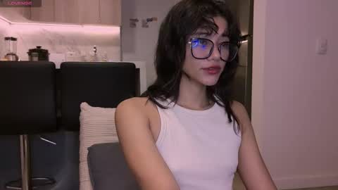 Snapshot of lovely_allys chatting on September 18, 4:22 am Allyson 3 online show from September 18, 4:22 am