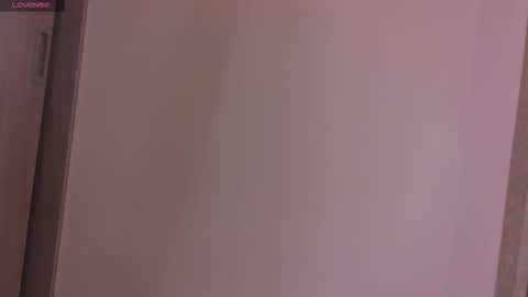Snapshot of lovely_allys chatting on September 17, 3:15 am Allyson 3 online show from September 17, 3:15 am