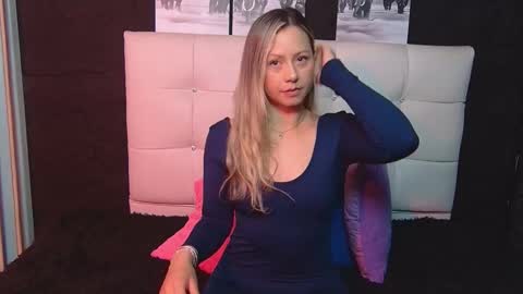 Chloe online show from November 18, 12:39 pm