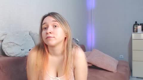 Lovely Hayley online show from December 22, 11:52 pm