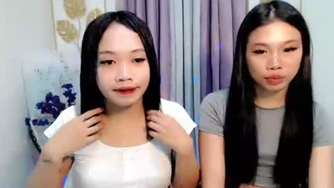 Snapshot of lovely_lianne chatting on October 19, 1:13 pm lovely_lianne online show from October 19, 1:13 pm