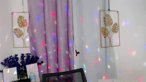 KATE online show from April 8, 4:42 pm