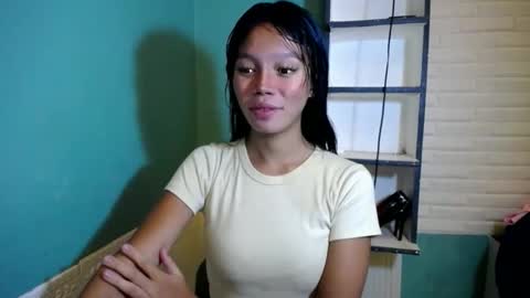 Thea  online show from April 10, 8:42 am