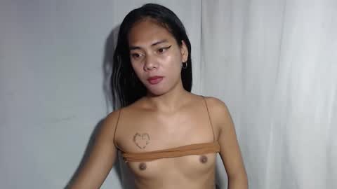 Carnilla online show from January 11, 2:33 pm