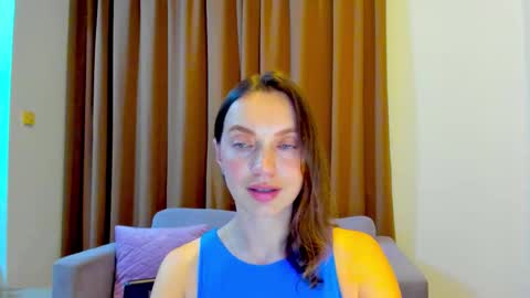 Snapshot of lovelyeemia chatting on September 28, 3:17 pm Mia online show from September 28, 3:17 pm