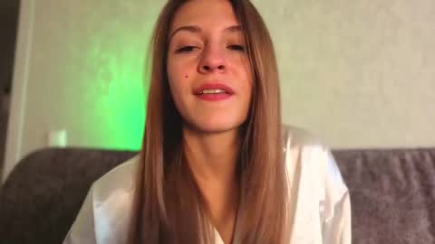 Kate only online show from September 17, 1:20 pm