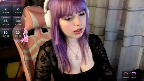 hristie online show from April 18, 11:15 pm