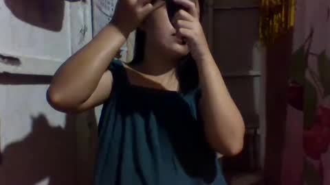 lovelymocha27s online show from February 22, 8:26 pm