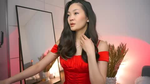 kim online show from February 21, 1:33 pm