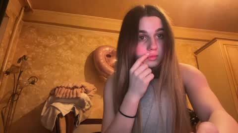 ELA online show from April 2, 7:33 pm