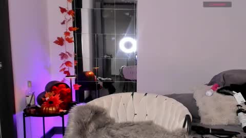 Love online show from October 23, 4:18 am