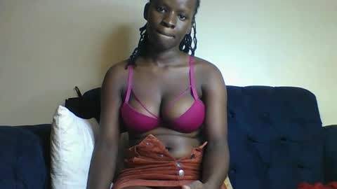 loveslut_ online show from January 5, 5:27 pm