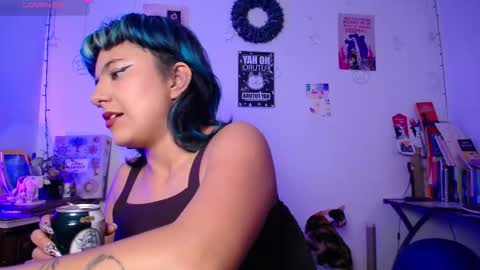 loving_alma online show from January 11, 2:05 am