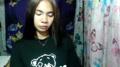 loving_rhean online show from June 8, 11:11 am