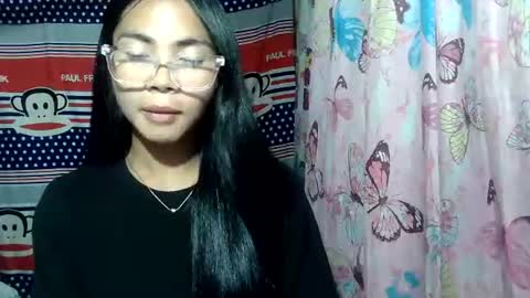 loving_rhean online show from June 28, 12:23 pm