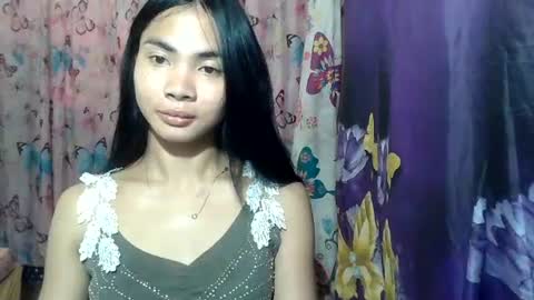 loving_rhean online show from July 5, 4:19 am