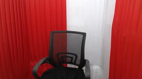 Scarlet online show from February 2, 10:47 am