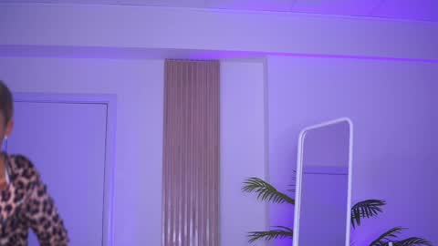 Nora online show from January 16, 4:17 am