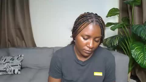 loyalcutie online show from January 14, 8:08 am