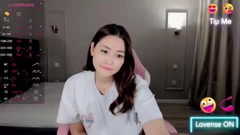 lu_mina online show from November 29, 11:36 am