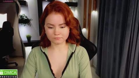 Snapshot of lu_muon chatting on October 10, 1:32 am lu_muon online show from October 10, 1:32 am