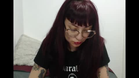 Lulu DCarton online show from May 15, 4:49 am