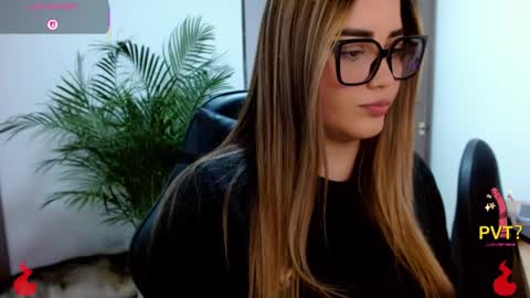 lucia star  online show from March 6, 3:07 pm