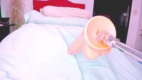 luciaaah online show from October 25, 9:43 pm