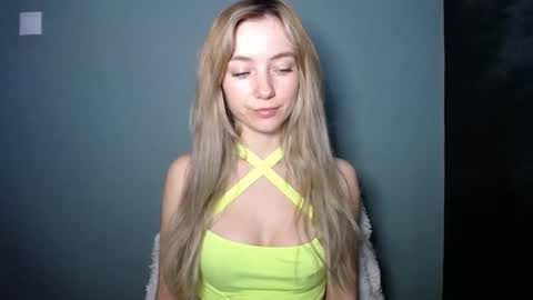 Lucy online show from December 15, 1:27 pm