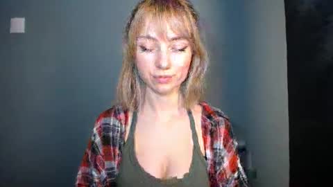 Lucy online show from February 23, 7:35 pm