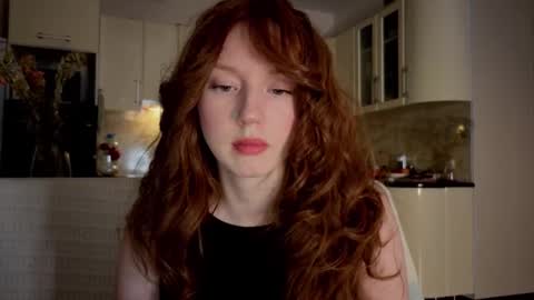 Snapshot of luciacoy chatting on October 18, 4:32 pm Lucia online show from October 18, 4:32 pm