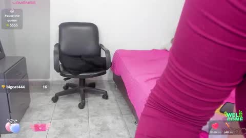 lucia online show from February 25, 3:09 pm