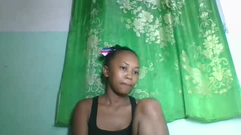 lucie196645 online show from April 29, 4:16 am