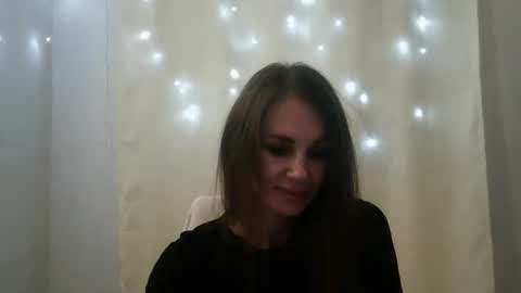 LucieMack online show from October 27, 8:25 pm