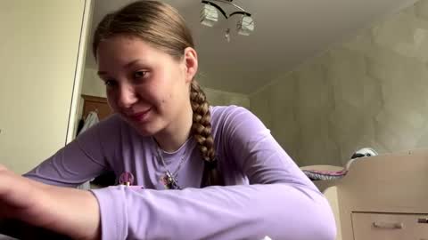 Maya online show from May 3, 7:01 am