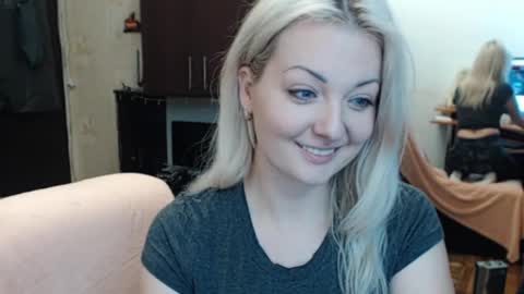 LuckyShot online show from October 21, 3:27 pm