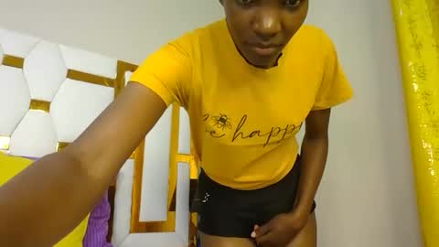Snapshot of luckyy003 chatting on February 28, 8:39 pm brielle online show from February 28, 8:39 pm