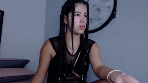   online show from February 15, 6:05 am