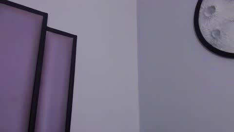   online show from December 19, 6:38 am