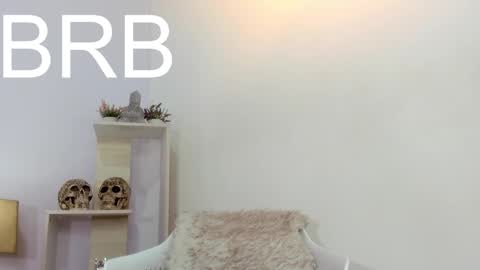 Lucia online show from December 3, 12:02 am