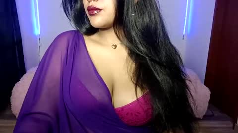 Lucy online show from January 19, 1:32 am