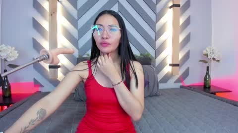 Lucy Liiu online show from September 25, 6:06 pm