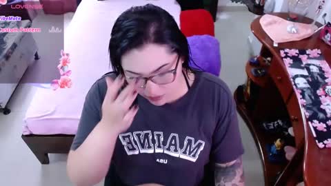 Snapshot of lufek_23 chatting on March 7, 2:56 pm Lufek23 online show from March 7, 2:56 pm