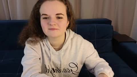 Snapshot of luisa_rosee chatting on February 10, 8:20 am Luisa Rosee online show from February 10, 8:20 am