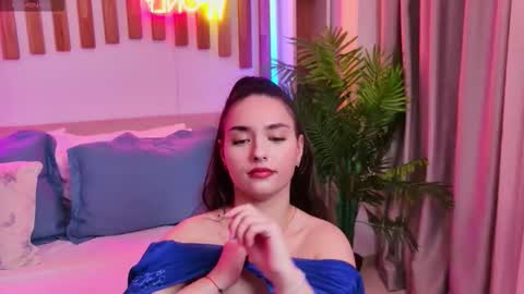 LuisaFaye online show from January 6, 7:28 pm