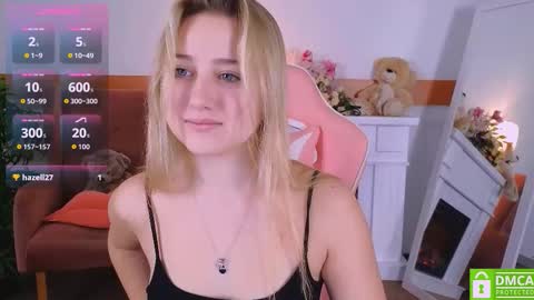 Lily online show from December 2, 9:22 am