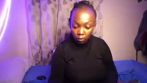 lulu_sparks1 online show from November 18, 2:34 am