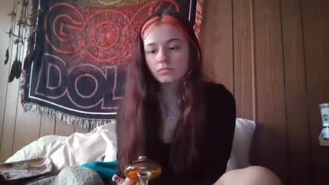 Snapshot of lulupixxx chatting on February 2, 7:04 pm Connie online show from February 2, 7:04 pm