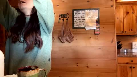 Snapshot of lulupixxx chatting on January 2, 3:19 pm Connie online show from January 2, 3:19 pm