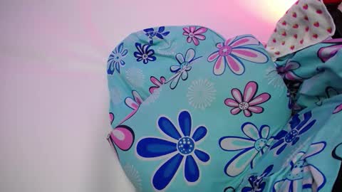 Luly online show from November 21, 4:36 am